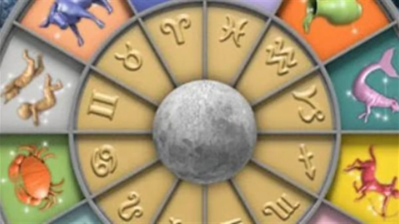 حظك اليوم.. توقعات الأبراج السبت على الصعيد المهني والعاطفي والصحي